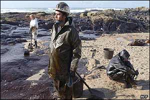 Volunteers take a break at Muxia