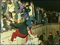 Berliners clamber onto the Wall