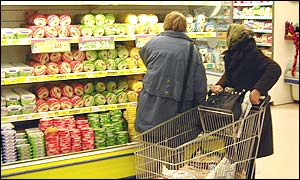 Shoppers in Tesco Eger