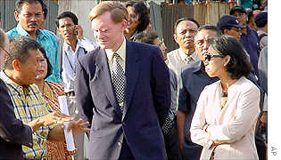 US Trade Representative Robert Zoellick met with Indonesian officials regarding bilateral trade and investment issues last Thursday.