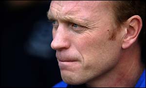 Moyes is happy with his current Everton contract