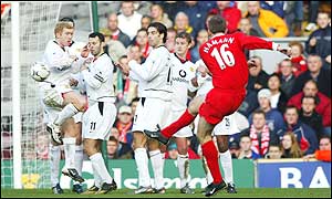 Dietmar Hamann strikes a free-kick tinto the Liverpool wall