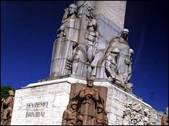 Riga Freedom Memorial, a powerful symbol of anti-soviet feeling. Picture courtesy of Stuart Whatling, 1998