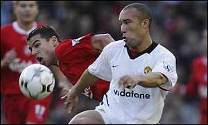 Mikael Silvestre in action against liverpool