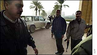 Inspectors enter palace