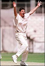 Smethurst takes a wicket against Surrey