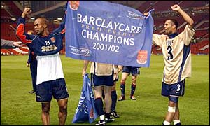 Sylvain Wiltord scores the only goal as Arsenal beat Man Utd at Old Trafford to win the title 