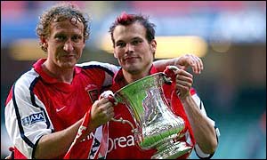 Ray Parlour and Freddie Ljungberg score the goals as Arsenal win the FA Cup final