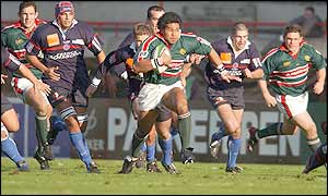 Leicester's Freddie Tuilagi escapes the Beziers defence