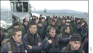 Spanish troops arrive at Monteagudo island for clean up operation