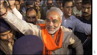 Narendra Modi arriving to vote 