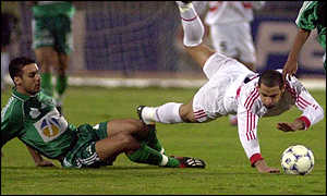 Zamalek's Walid Salah is fouled