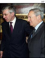 UK Foreign Secretary Jack Straw and Syrian Foreign Minister Farouq al-Sharaa