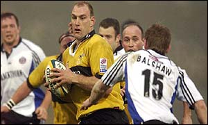 Lawrence Dallagio on the charge for Wasps