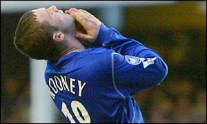  Wayne Rooney starts for Everton but misses a host of chances