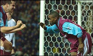 Jermain Defoe's late goal gives West Ham a point in a 2-2 draw at Ewood Park