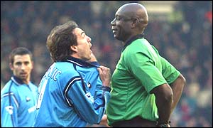 Eyal Berkovic begs referee Uriah Rennie not to book him for diving