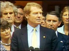 Photograph of Paddy Ashdown outside the SLD headquarters in Westminster