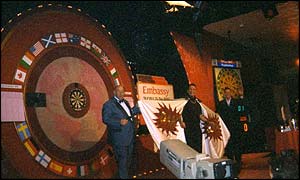 Bobby George flies the flag at the Lakeside