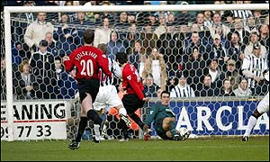 Van Nistelrooy terminates the West Brom celebrations with an equalising goal only a minute later