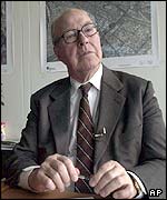 Chief UN weapons inspector Hans Blix