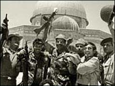 Israeli soldiers celebrate 