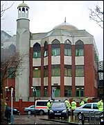 Finsbury Park mosque with police