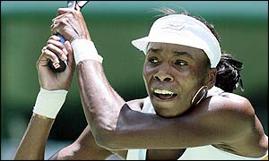 Venus Williams shows her determination on her way to victory