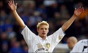 Alan Smith scores after 49 minutes to give Leeds the advantage