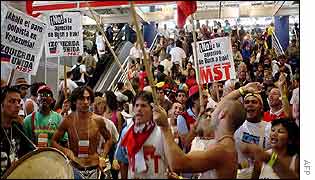 Anti-US demonstrators in Porto Alegre