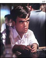Peter Dinklage in The Station Agent