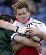 Pia 's Karl Jaavou finds no way through