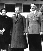 Duke and Duchess with Hitler at Berchtesgaden