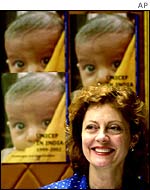 Susan Sarandon in India with Unicef in 2000