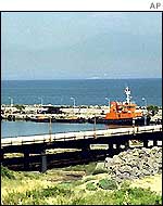 Oil pipeline from Iraq's Kirkuk well reaches the Turkish coast