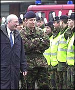 Fire Services Minister Nick Raynsford visits Green Goddess crew