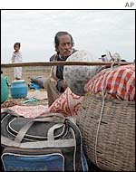 Bengalis-speaker trapped in border area