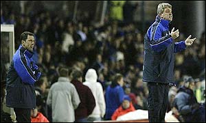 Man Utd claim the win to move within three points of Premiership leaders Arsenal