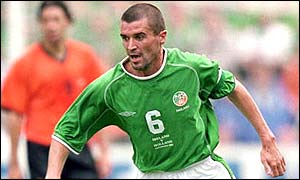 Roy Keane battles against the Dutch during a World Cup qualifier in 2001