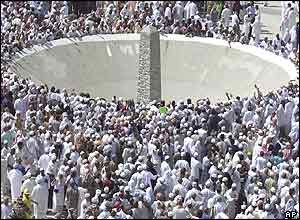 Pilgrims stone a pillar representing the devil