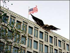 Photo of the American Embassy in Grosvenor Square, London