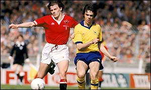 Coppell and O'Leary clash in the 1979 final