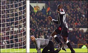 Juventus striker Marcelo Zalayeta watches Pavel Nedved's shot beat Man Utd's keeper Fabian Barthez 