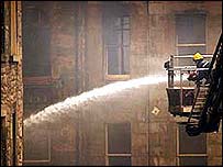 Firefigher tackles Old Town blaze