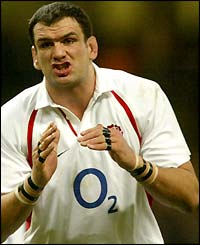 England captain Martin Johnson urges his side on