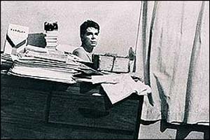 Self portrait, Tanzania, 1965 (Courtesy of The Museum f�r Kunst und Gewerbe)