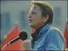 Olof Palme addressing a public meeting