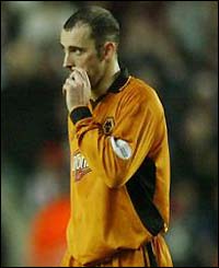 Cameron trudges off dejected