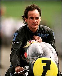 Barry Sheene competes in the Jester Interactive Classic Racing Series in 2000