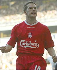 Michael Owen equalises for Liverpool just two minutes after Taricco's opener